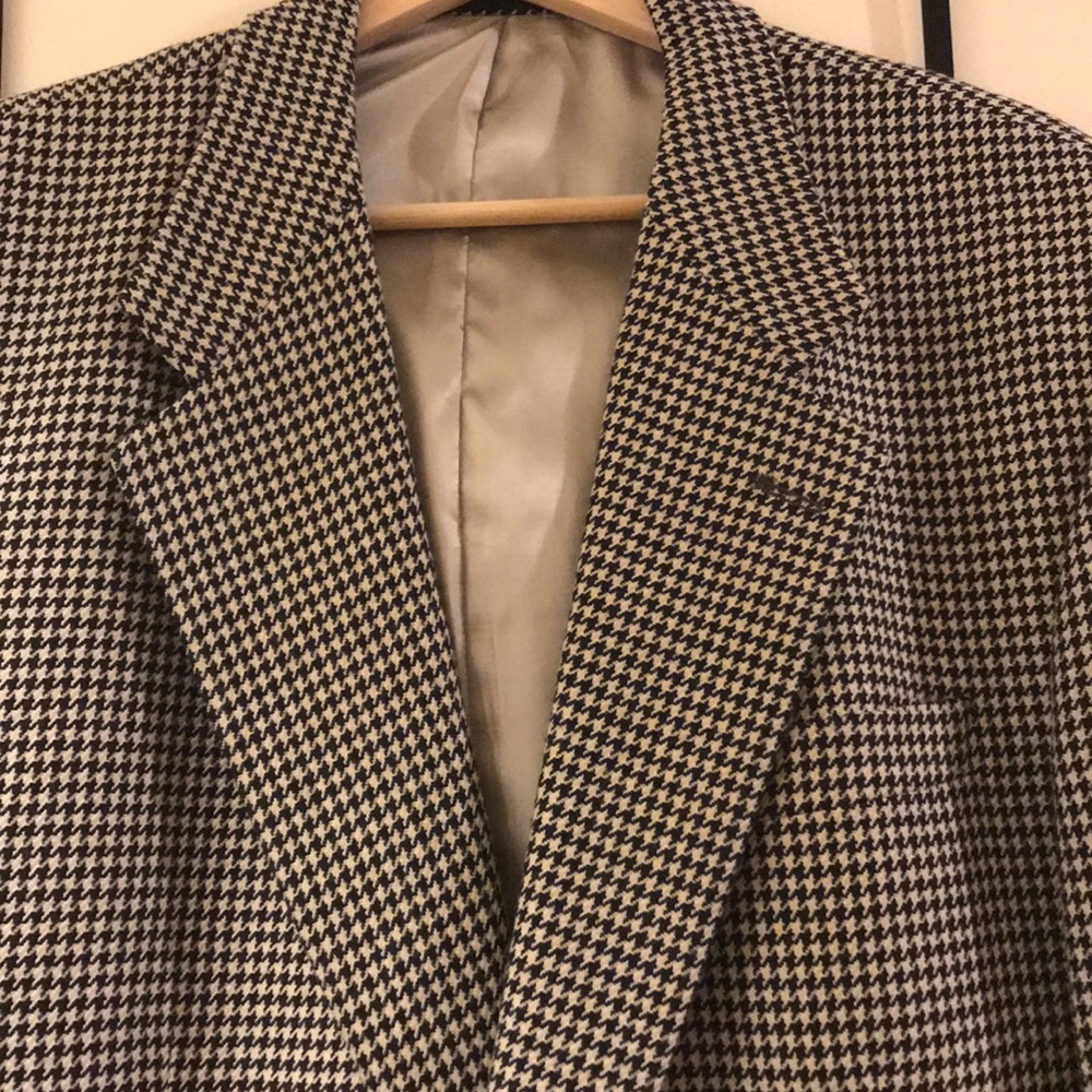 Vintage Burberry black & white houndstooth blazer